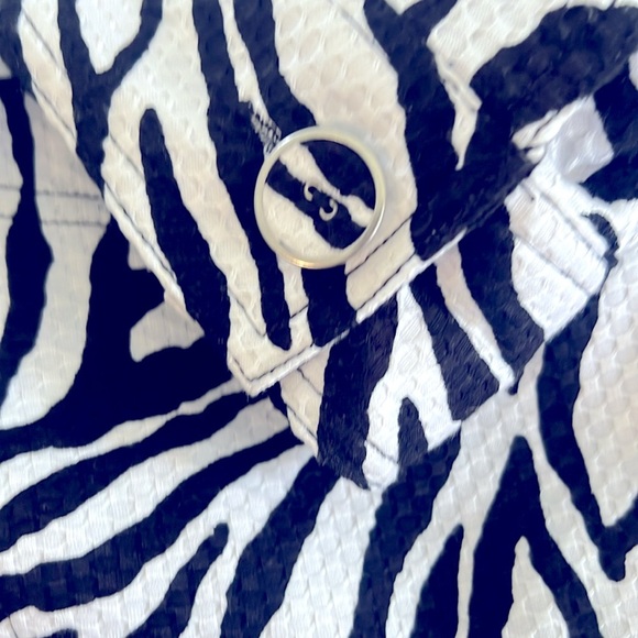CHICO’S Zebra Print Women's Top - Picture 6 of 8